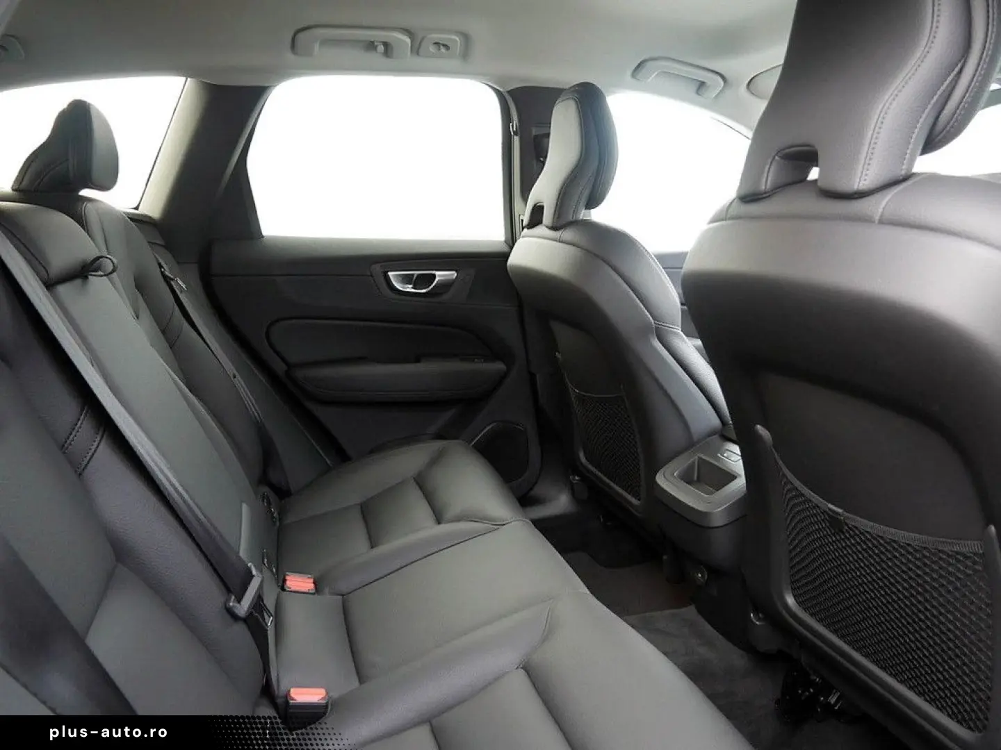 VOLVO XC60 2.0 Core 2WD SHZ KAMERA FACEL. STANDHZ LED