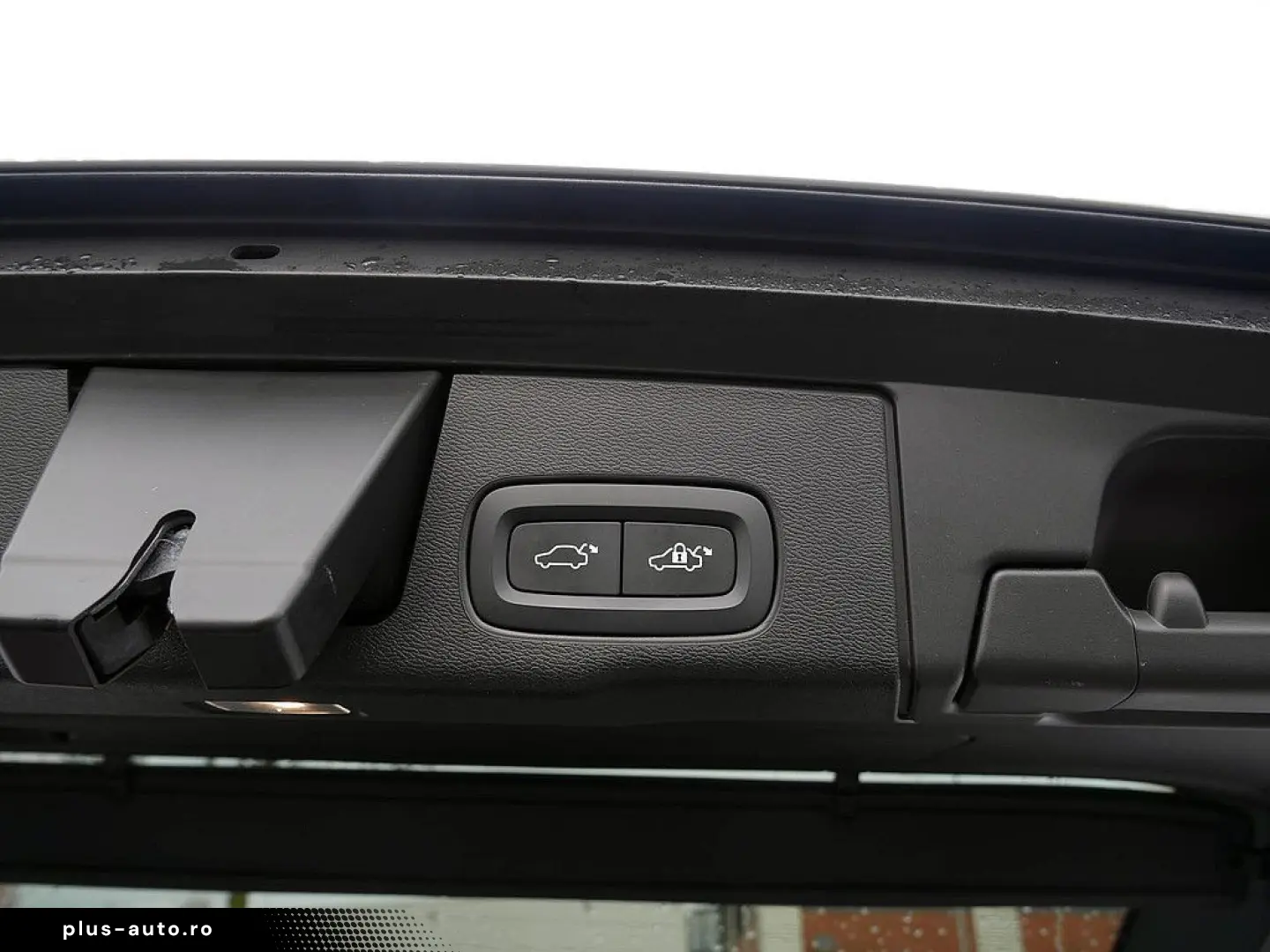 VOLVO XC60 2.0 Core 2WD SHZ KAMERA FACEL. STANDHZ LED