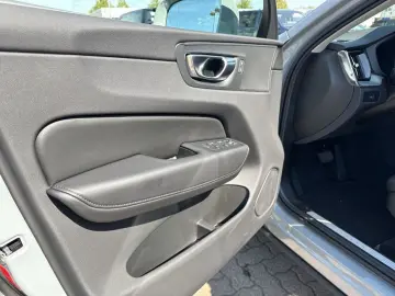 VOLVO XC60 B5 B AWD Core WINTER GJR SiH