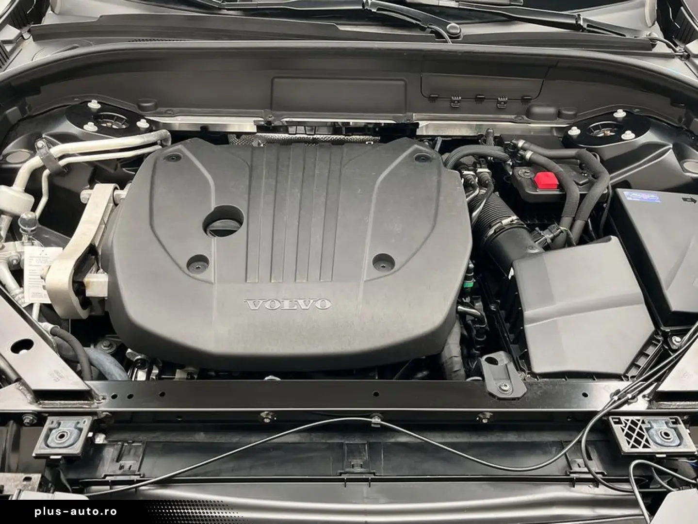 VOLVO XC60 B4 B Plus Dark