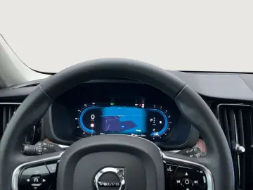 VOLVO XC60 B4 B Plus Dark