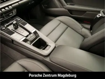 PORSCHE 992 (911) Carrera