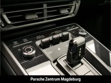 PORSCHE 992 (911) Carrera