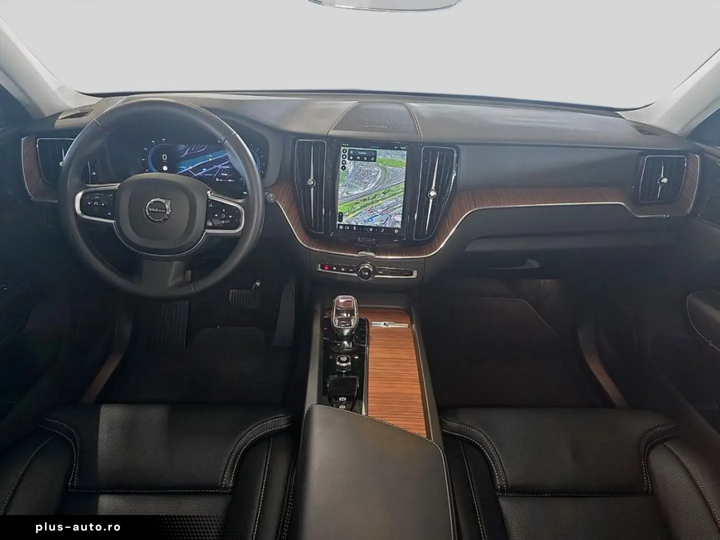 VOLVO XC60 B4 B Plus Dark