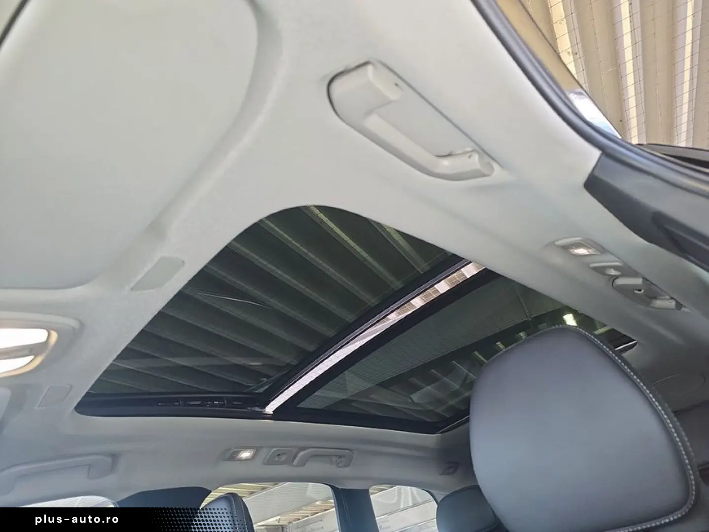 VOLVO XC60 B4 B Plus Dark