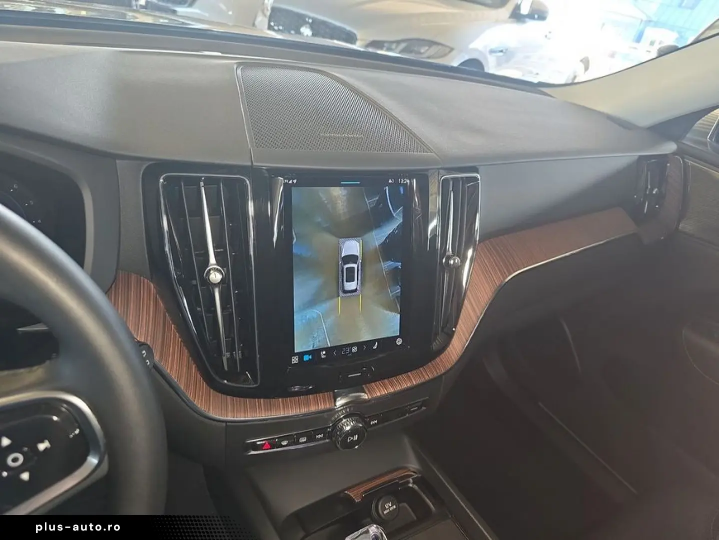 VOLVO XC60 B4 B Plus Dark