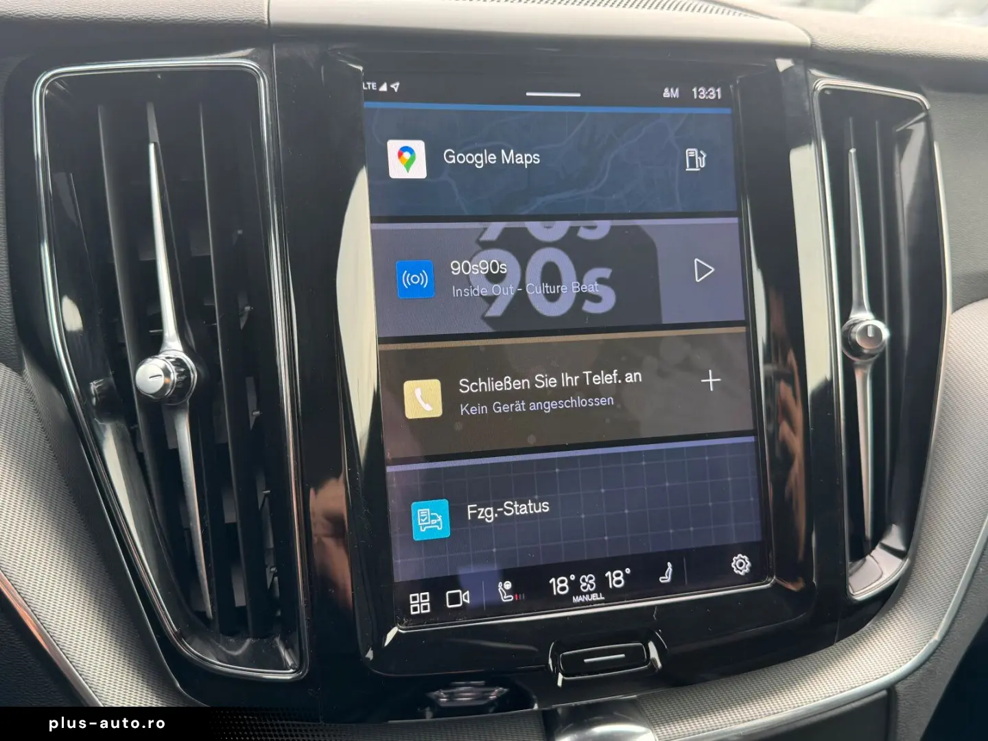 VOLVO XC60 B4 AWD Plus Dark Keyless-Start Autom. Klima