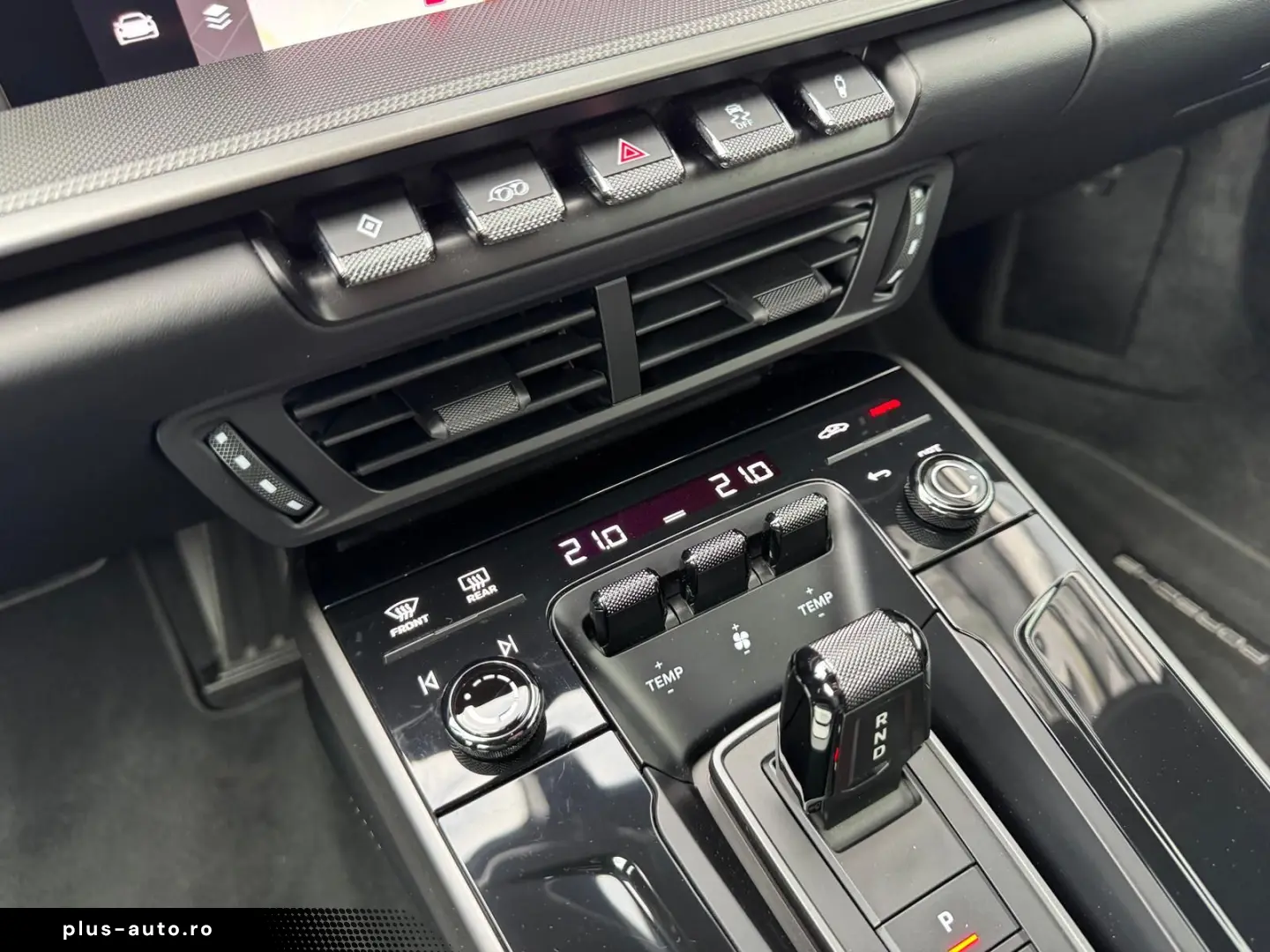 PORSCHE 992.2 Carrera