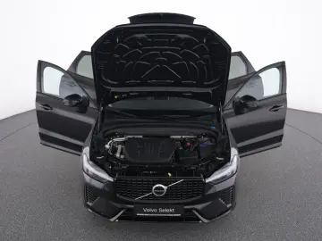 VOLVO XC60 B4 Plus Dark STNDHZ WINTERPAK MEMORY RFK