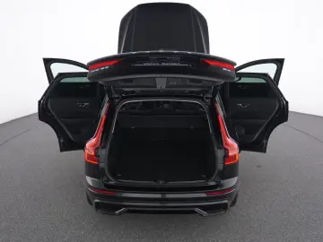 VOLVO XC60 B4 Plus Dark STNDHZ WINTERPAK MEMORY RFK