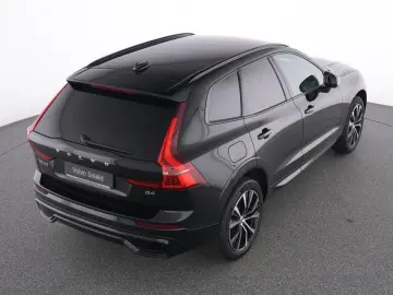 VOLVO XC60 B4 Plus Dark STNDHZ WINTERPAK MEMORY RFK