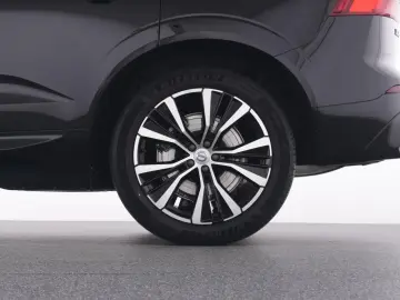 VOLVO XC60 B4 Plus Dark STNDHZ WINTERPAK MEMORY RFK