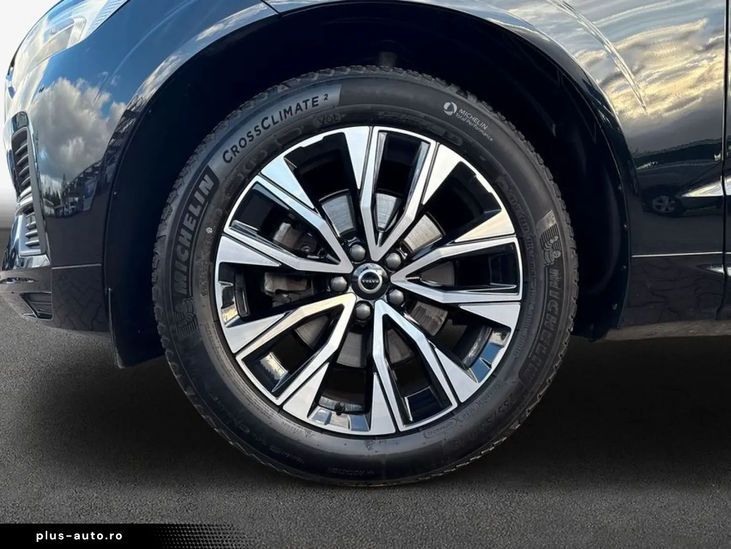 VOLVO XC60 B5 B AWD Core