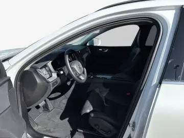 VOLVO XC60 B5 B AWD Core