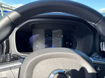 VOLVO XC60 B5 B AWD Core