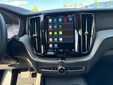 VOLVO XC60 B5 B AWD Core