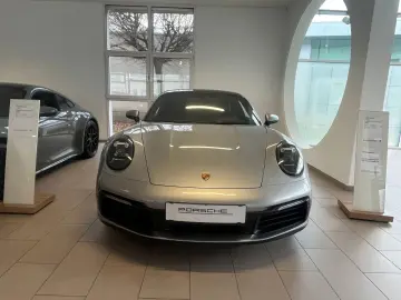 PORSCHE 911 Carrera