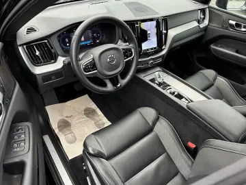 VOLVO XC60 H&K Panorama 21-Zoll Standheiz Sportsitze