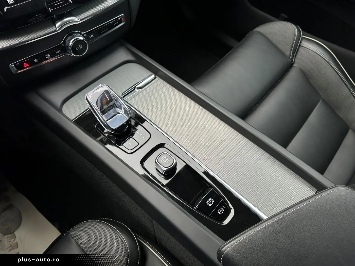 VOLVO XC60 H&K Panorama 21-Zoll Standheiz Sportsitze