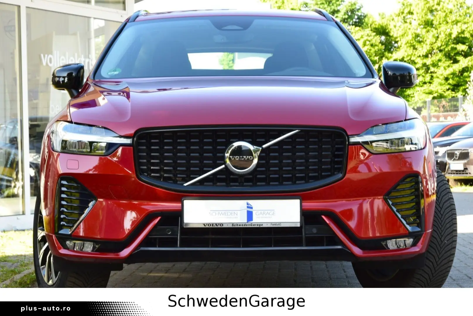 VOLVO XC60 B4 Plus Dark