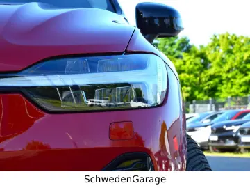 VOLVO XC60 B4 Plus Dark