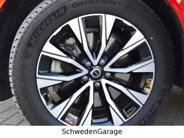 VOLVO XC60 B4 Plus Dark