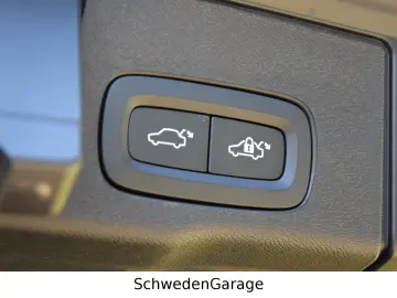 VOLVO XC60 B4 Plus Dark