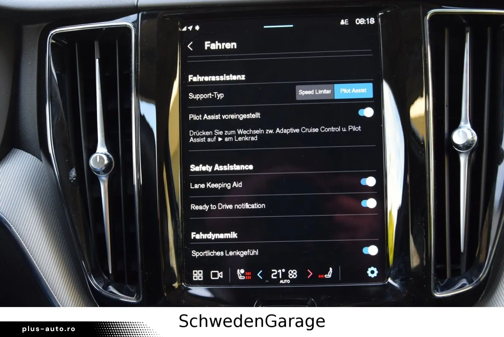 VOLVO XC60 B4 Plus Dark