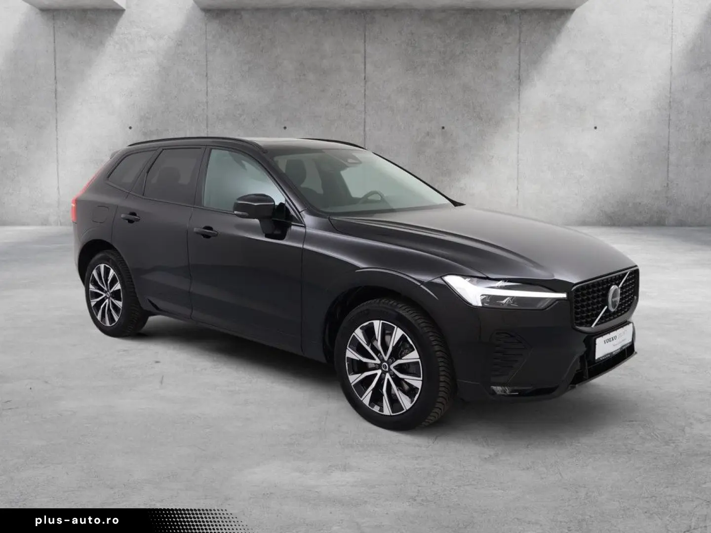 VOLVO XC60 B4 (D) AWD Plus Dark H K HGSD FACEL. LED