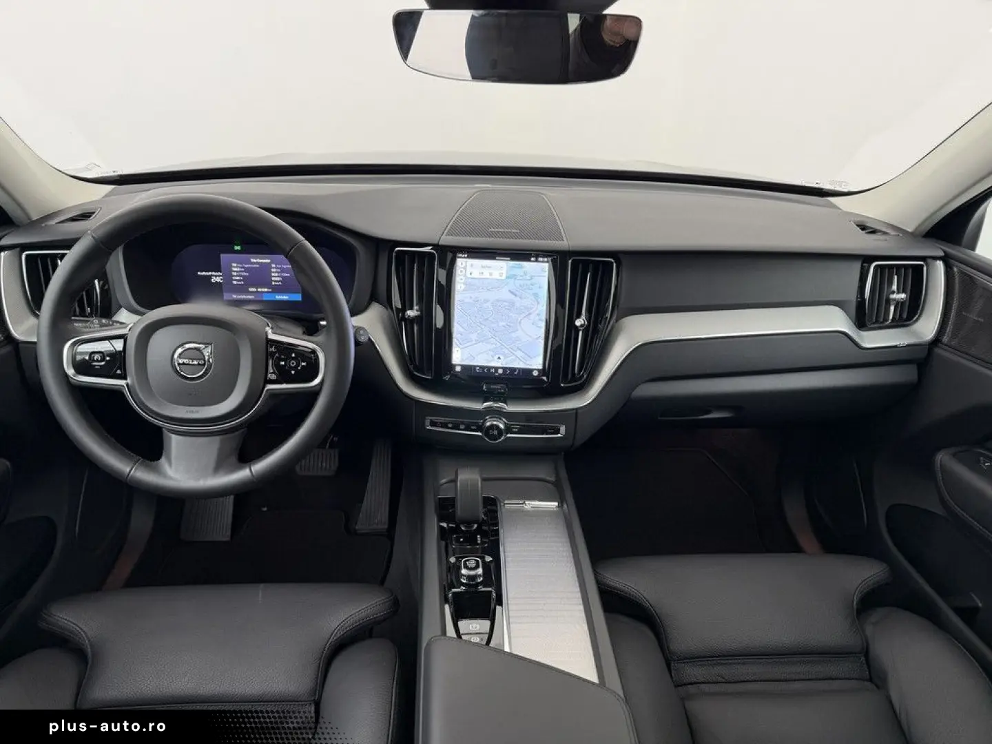 VOLVO XC60 B4 (D) AWD Plus Dark H K HGSD FACEL. LED