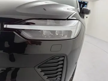 VOLVO XC60 B4 (D) AWD Plus Dark H K HGSD FACEL. LED