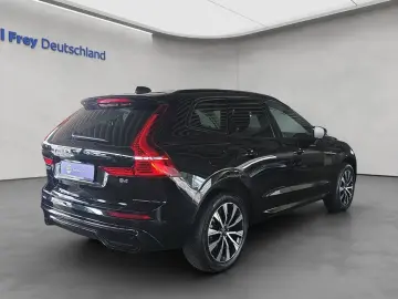VOLVO XC60 B4 D Plus Dark
