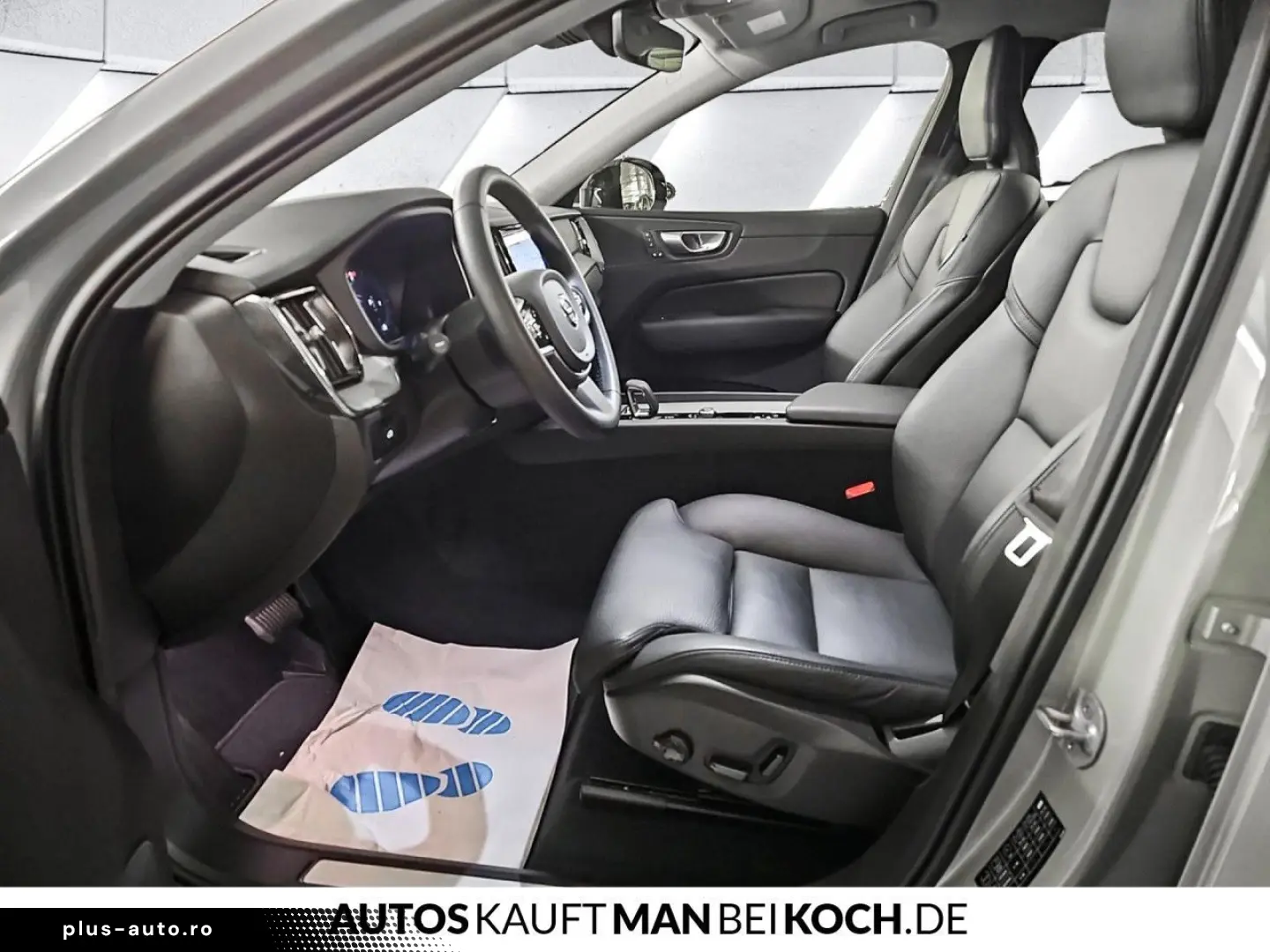 VOLVO XC60 B4 Plus Dark AHK 4SHz LHz eSitze MEM GOOGLE