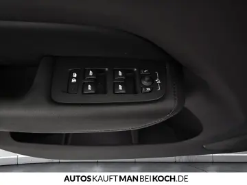 VOLVO XC60 B4 Plus Dark AHK 4SHz LHz eSitze MEM GOOGLE