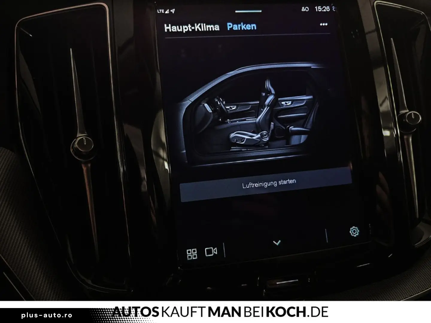 VOLVO XC60 B4 Plus Dark AHK 4SHz LHz eSitze MEM GOOGLE