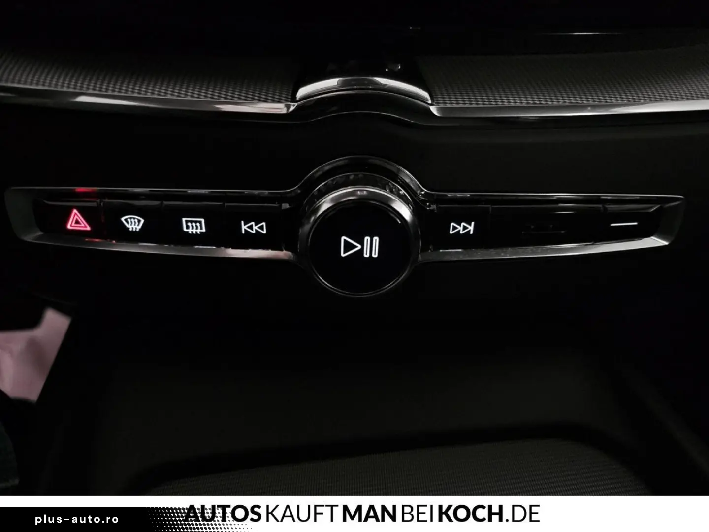 VOLVO XC60 B4 Plus Dark AHK 4SHz LHz eSitze MEM GOOGLE