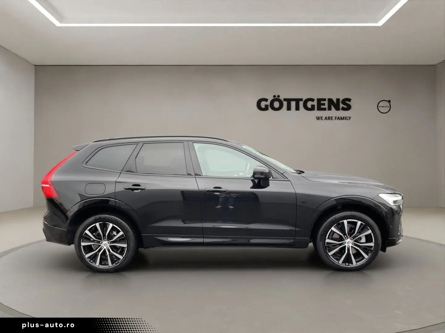 VOLVO XC60 B4 Plus Dark Business LED ACC BLIS 360  H