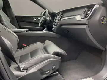 VOLVO XC60 B4 Plus Dark Business LED ACC BLIS 360  H