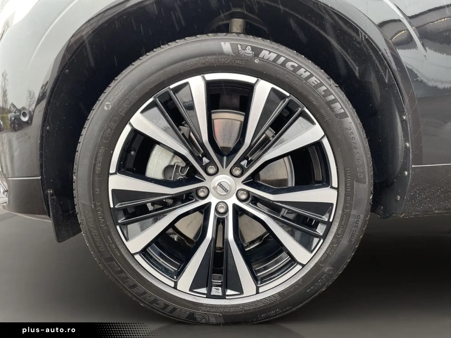 VOLVO XC60 B4 Plus Dark Business LED ACC BLIS 360  H