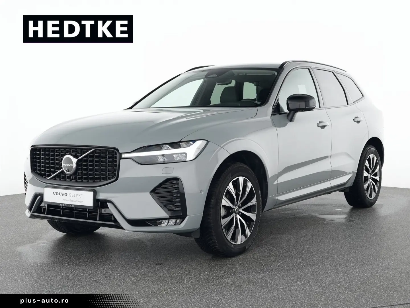VOLVO XC60 B4 Diesel Plus Dark 19  VOLL-LED H&K 360