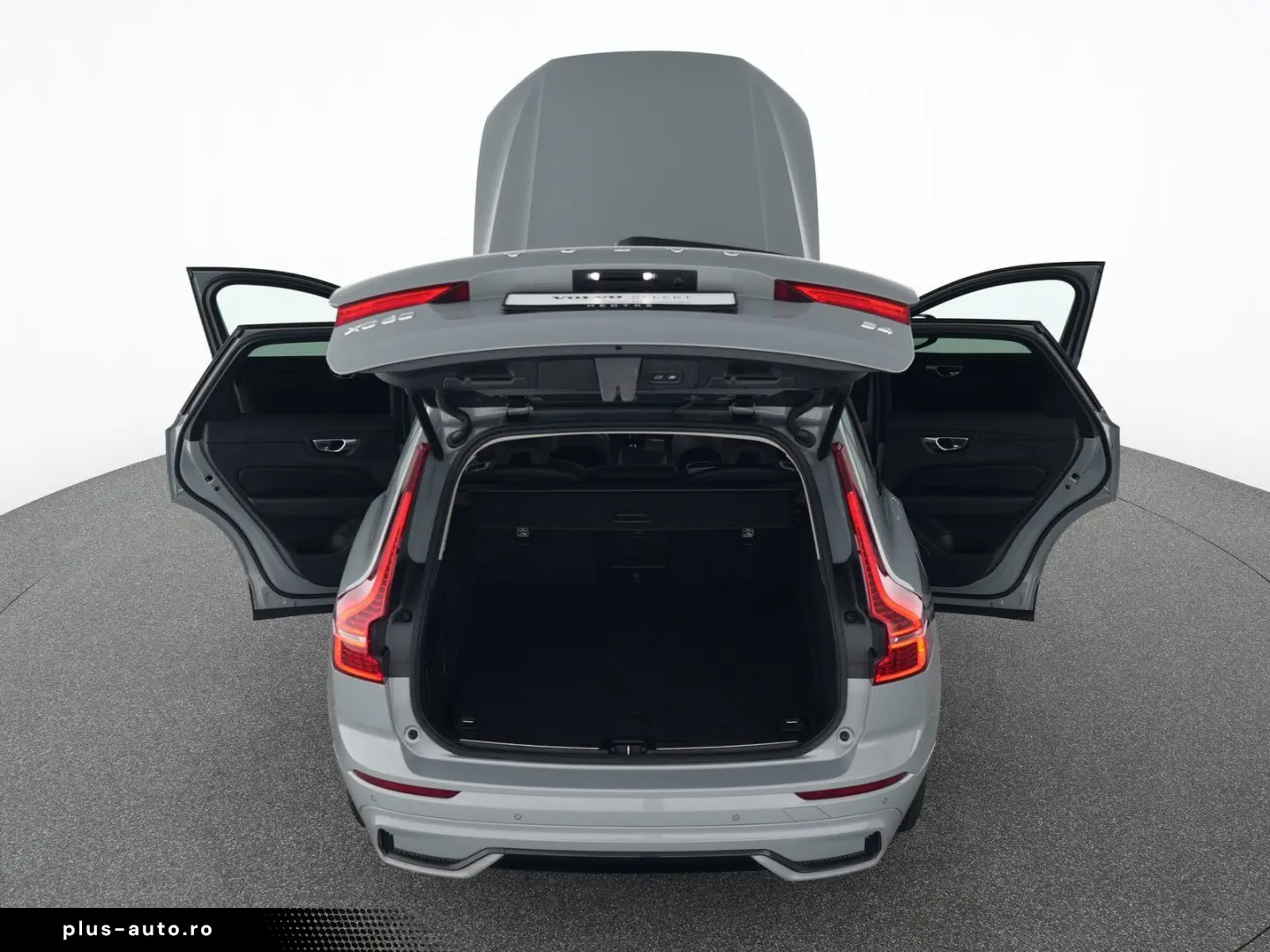 VOLVO XC60 B4 Diesel Plus Dark 19  VOLL-LED H&K 360