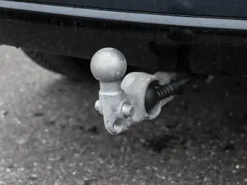 VOLVO XC60 Plus Dark 2WD B4 Diesel EU6d AHK Digitales