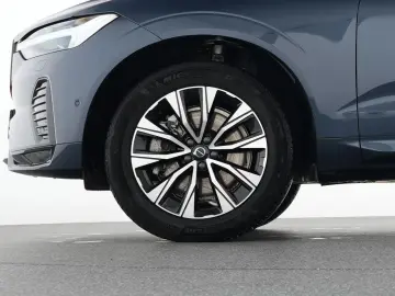 VOLVO XC60 B4 Benzin Plus Dark 19  AHK ACC WSS-HZG 360