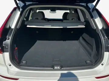 VOLVO XC60 B5 B AWD Core