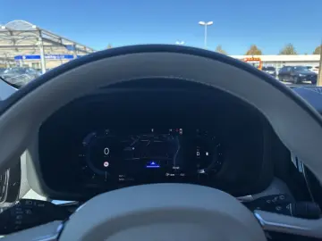 VOLVO XC60 B5 B AWD Core