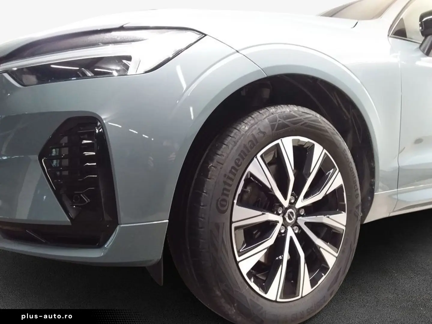 VOLVO XC60 B4 D AWD Plus Dark