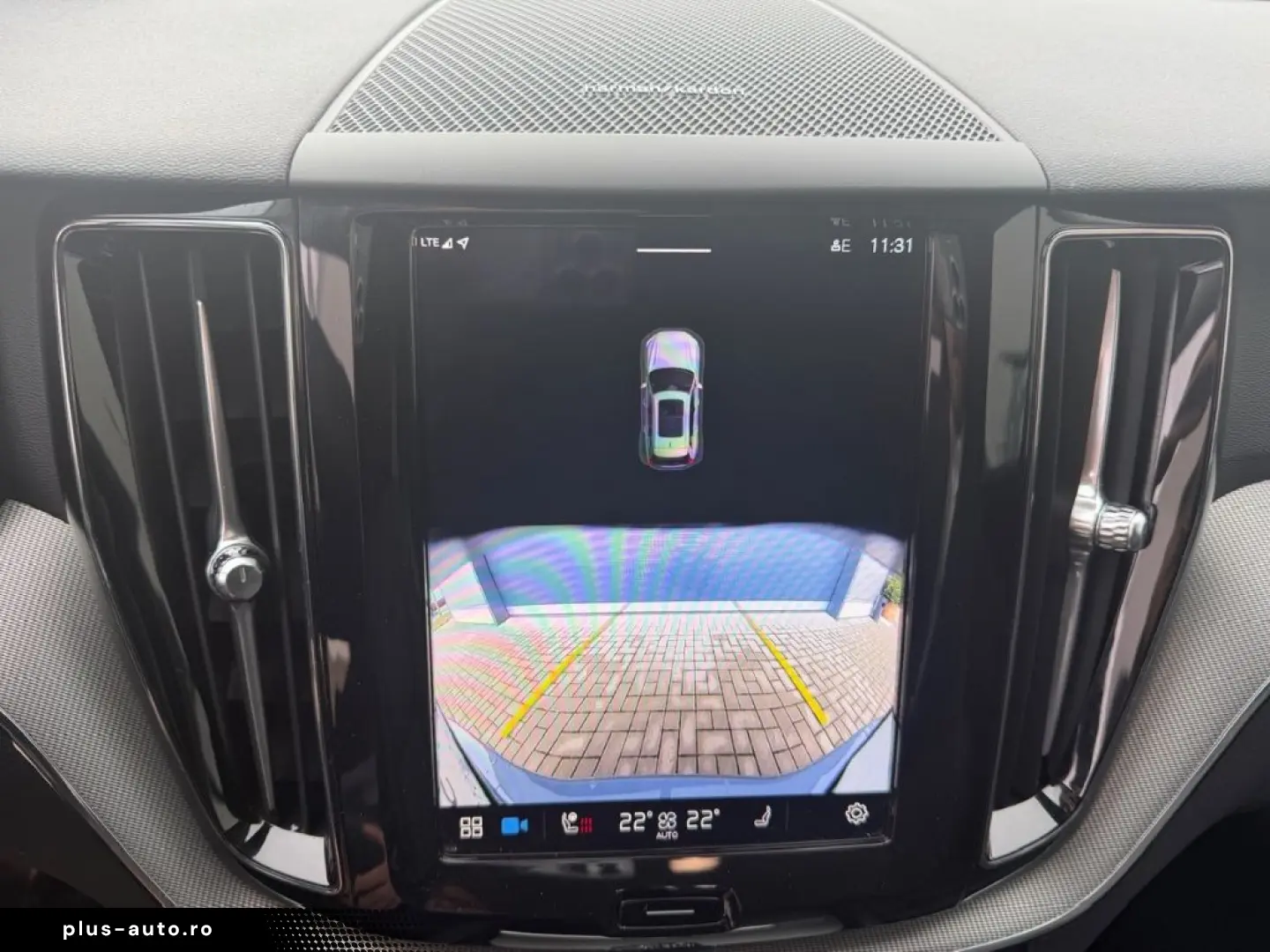 VOLVO XC60 Plus Dark B4 Diesel StandHZG Memory Sitze H