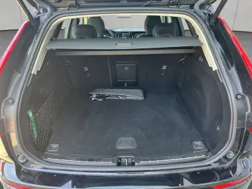 VOLVO XC60 B4 B Plus Dark