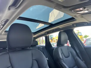 VOLVO XC60 B4 B Plus Dark