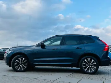 VOLVO XC60 Plus Dark AWD PANO SHZ 360 -Kamera